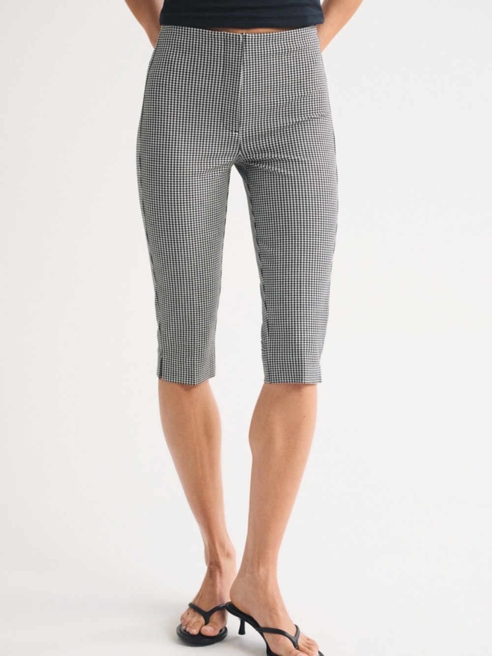 A&F Forme Capri Pant